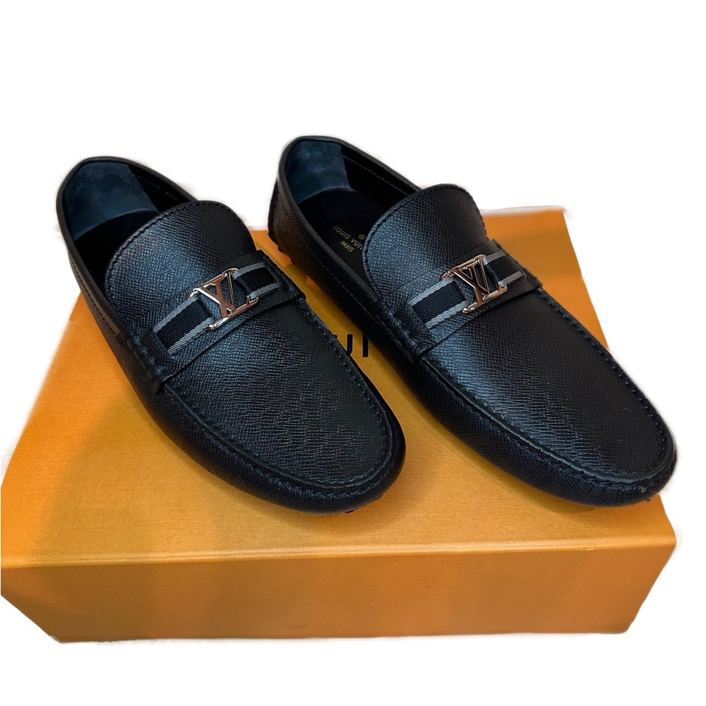 Authentic - Louis Vuitton Hockenheim Moccasin Loafers - Size M9 UNWORN